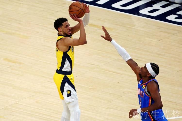 哈利伯顿三分命中引燃主场激情！